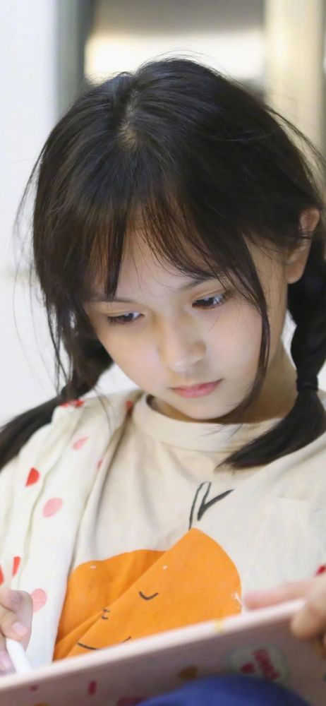 第122期少女壁纸|刘楚恬壁纸,眉眼是星河,眼中有星辰
