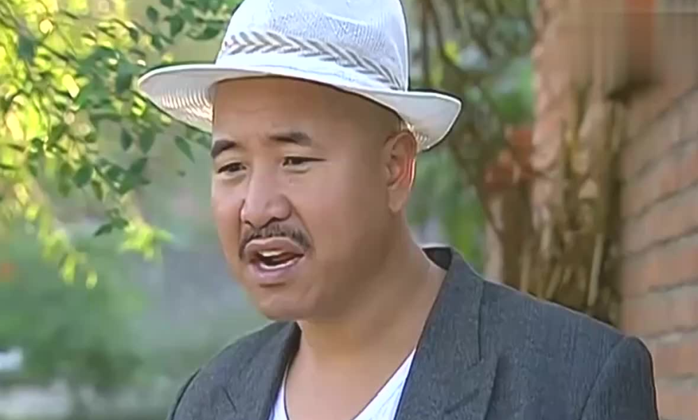 "刘能"王小利:赵本山的真传弟子,却因一个举动遭全国人痛骂