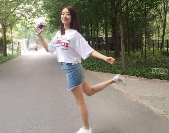 搭上沈腾贾玲反其道而行的张小斐不愧是喜剧女王