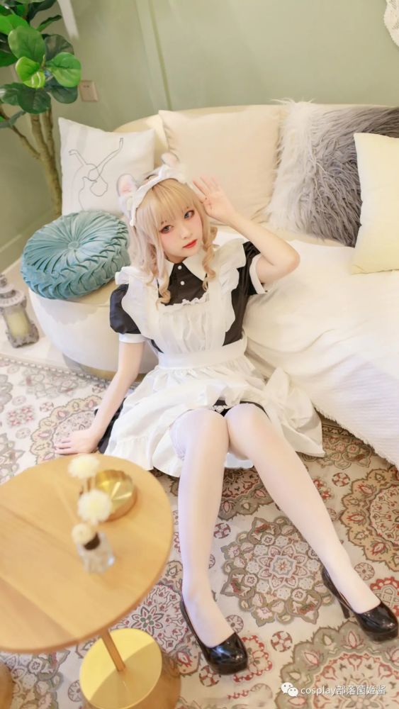 cos:少女写真女仆萌系小姐姐@樱泽诗诗,猫猫可听不得