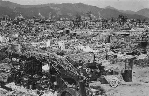 广岛原子弹爆炸时,19岁少女距爆心仅260米,为何会毫发