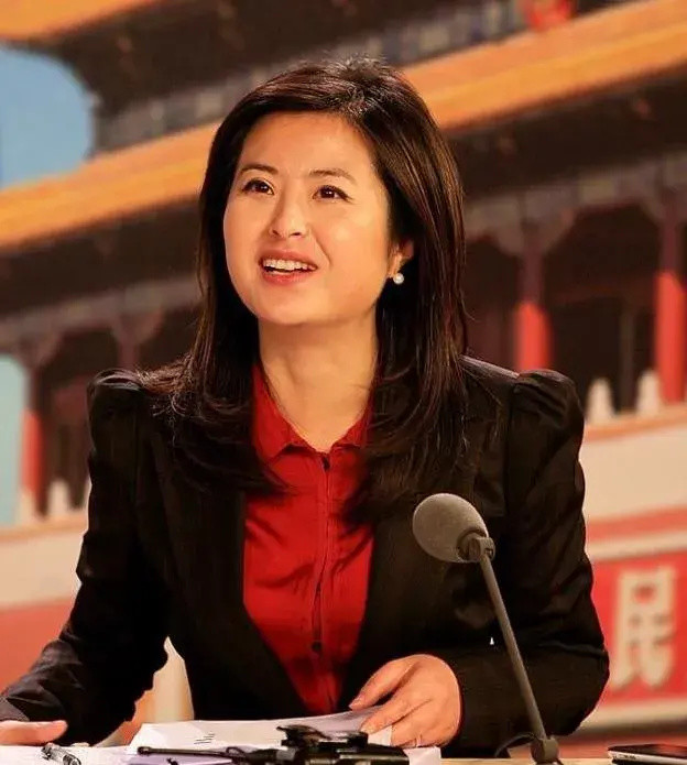 央视美女主持人张灵泉给陈磊投资,5年时间陈磊从月薪5000飙升2.2亿