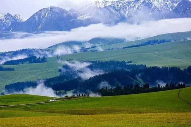 美丽新疆的沿途风景