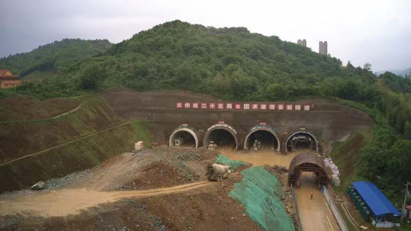 长沙银星路观音岩隧道主线全部贯通