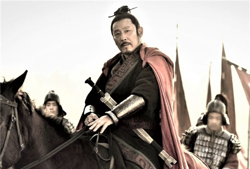 项羽兵败后为何宁愿自刎,也不渡江逃生?刘邦去世前一语道破玄机