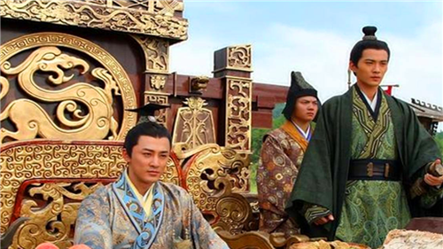 "淳维又名熏育,是夏朝桀王妾室的儿子,夏桀死后,商汤来势汹汹,熏育将