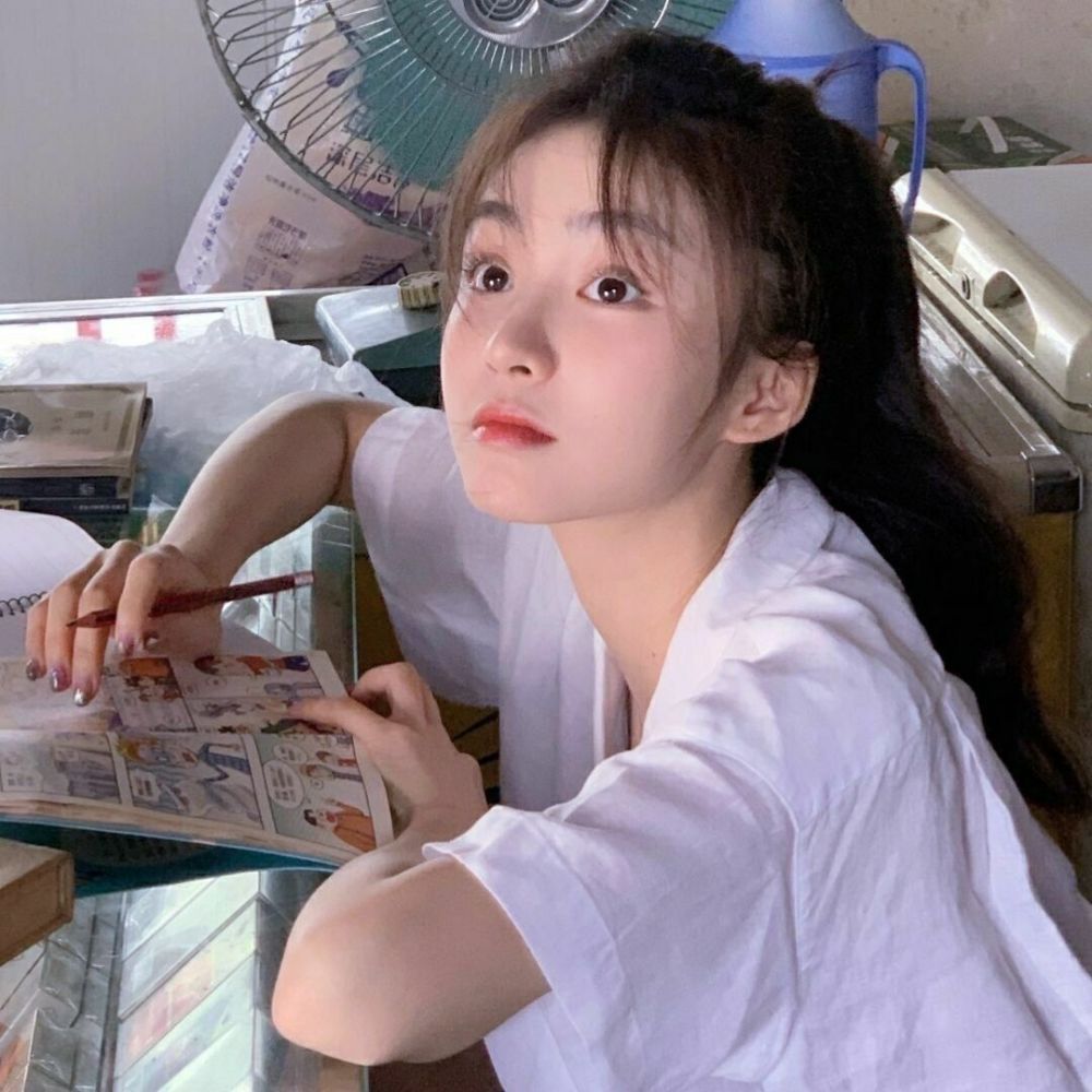 招桃花温柔甜美小众女生头像186