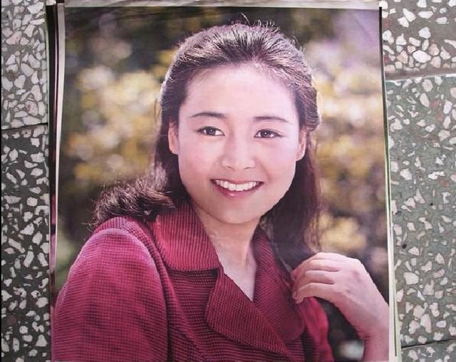 张建亚的前妻,双料影后张瑜,凭《庐山恋》走红,如今怎么样了?