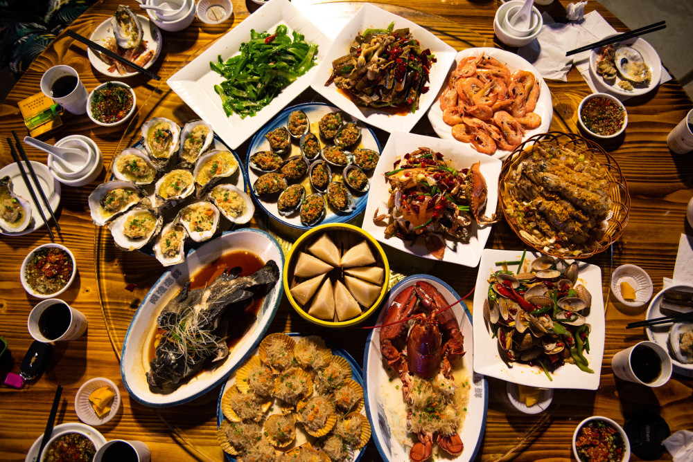 人均海鲜消费_海鲜大餐图片(3)