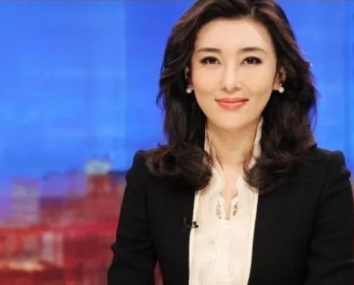 央视最漂亮的6大女主持人,第1名实在太美了!