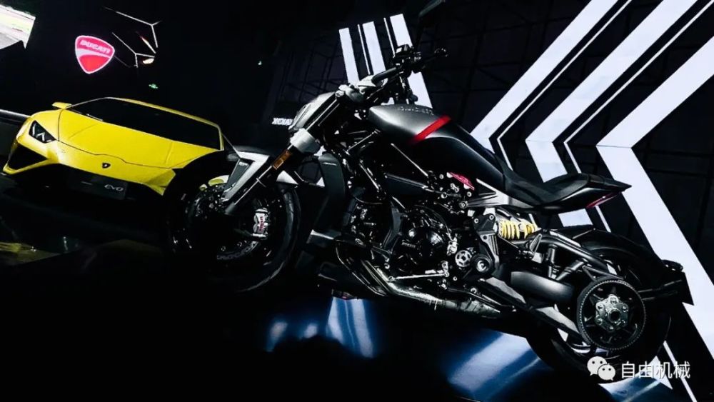 105万成交!杜卡迪diavel 1260 兰博基尼限量版慈善义拍成功