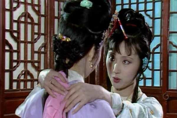 红楼梦里丫头认不认得字?莺儿怎么知道宝玉和金锁的字是一对儿?