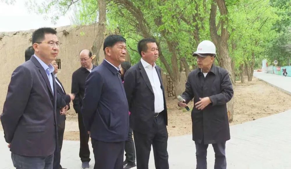 中卫代理市长马洪海履新职后首次调研沙坡头区和中宁县