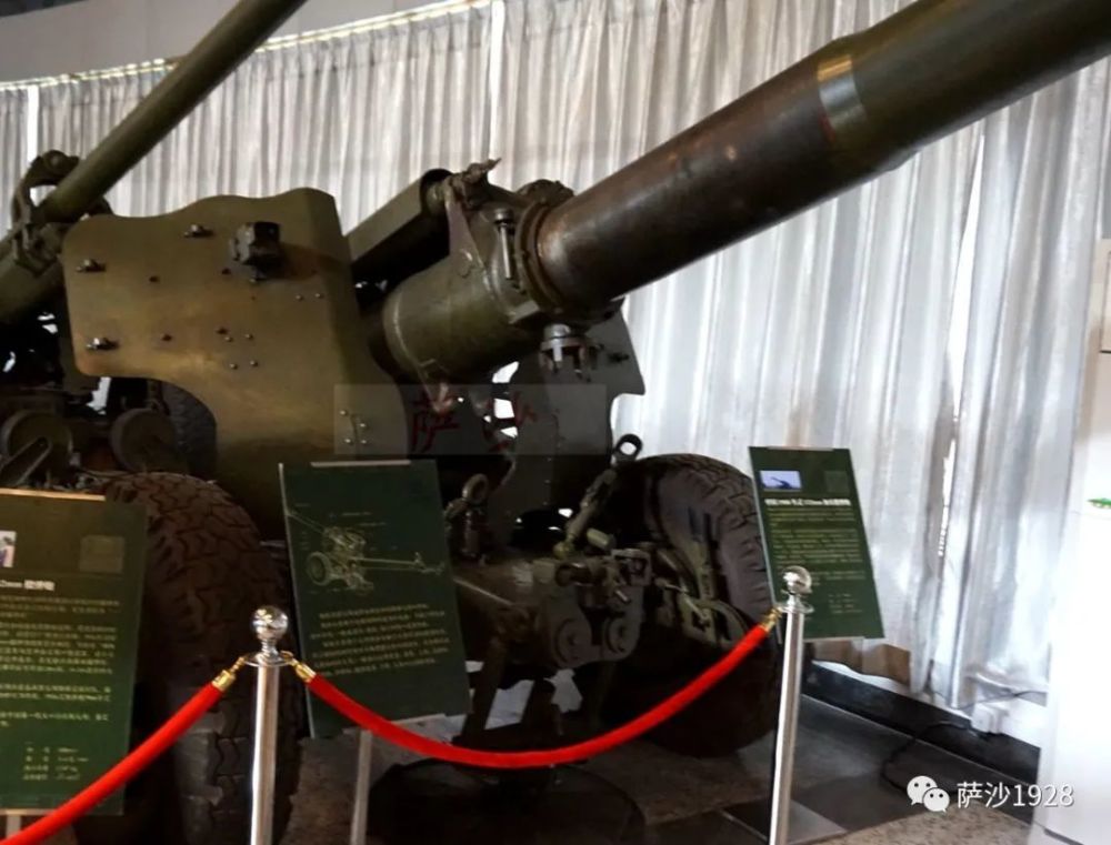 实际上,56式是仿造苏联二战时期研究的,m1943型152毫米榴弹炮.