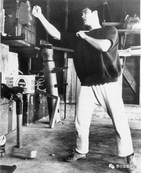 宣告截拳道诞生!1967年,美国黑带杂志对李小龙的首次专访(下)