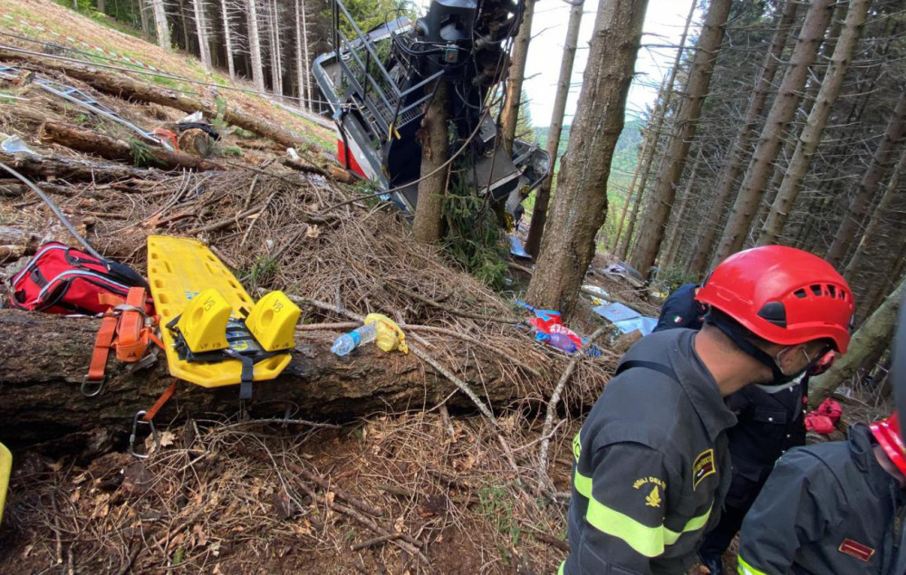 (国际)意大利缆车事故已造成13人死亡