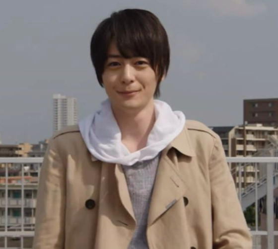 桐生战兔的高智商头脑就应该遗传自他的老爸.