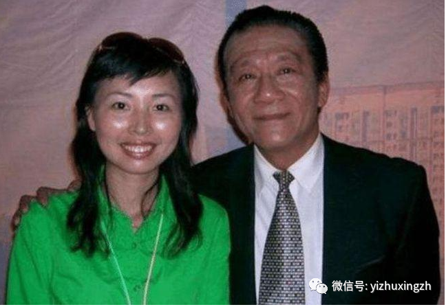 把侯耀文当"父亲,哥哥和情人"她为什么会出轨改嫁"师侄"?