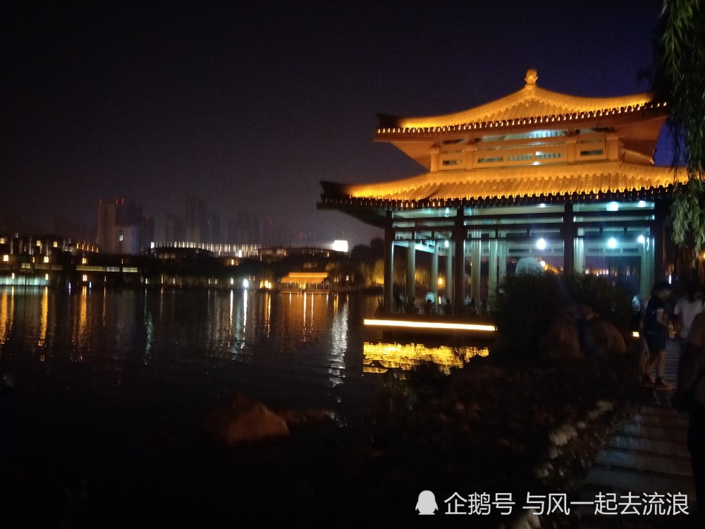 曲江池夜景(西安)