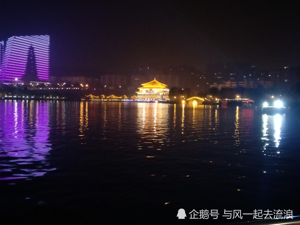 曲江池夜景(西安)