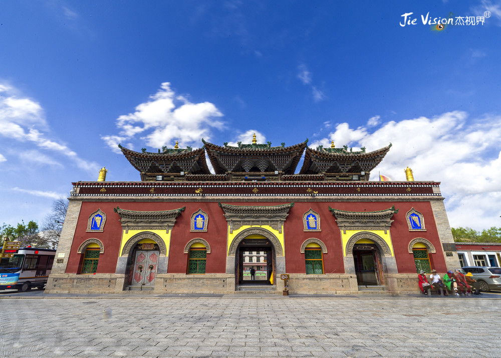 1300两黄金10000两白银修建屋顶 青海绝不能错过的景色!塔尔寺