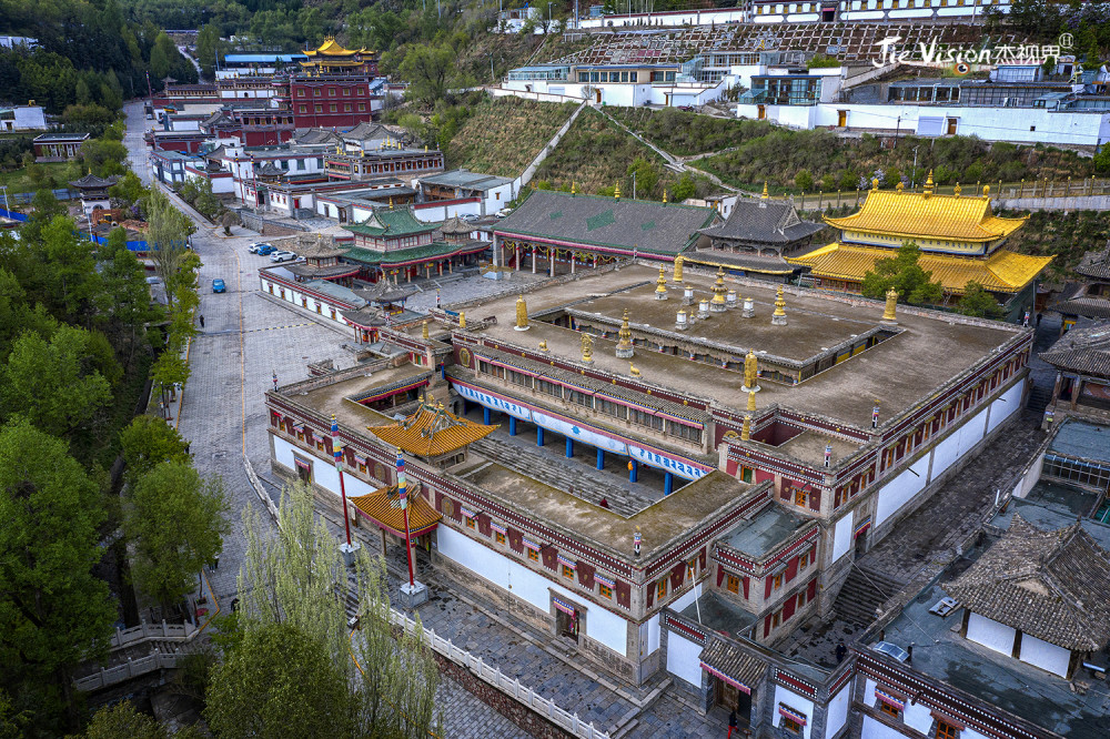 1300两黄金10000两白银修建屋顶 青海绝不能错过的景色!塔尔寺