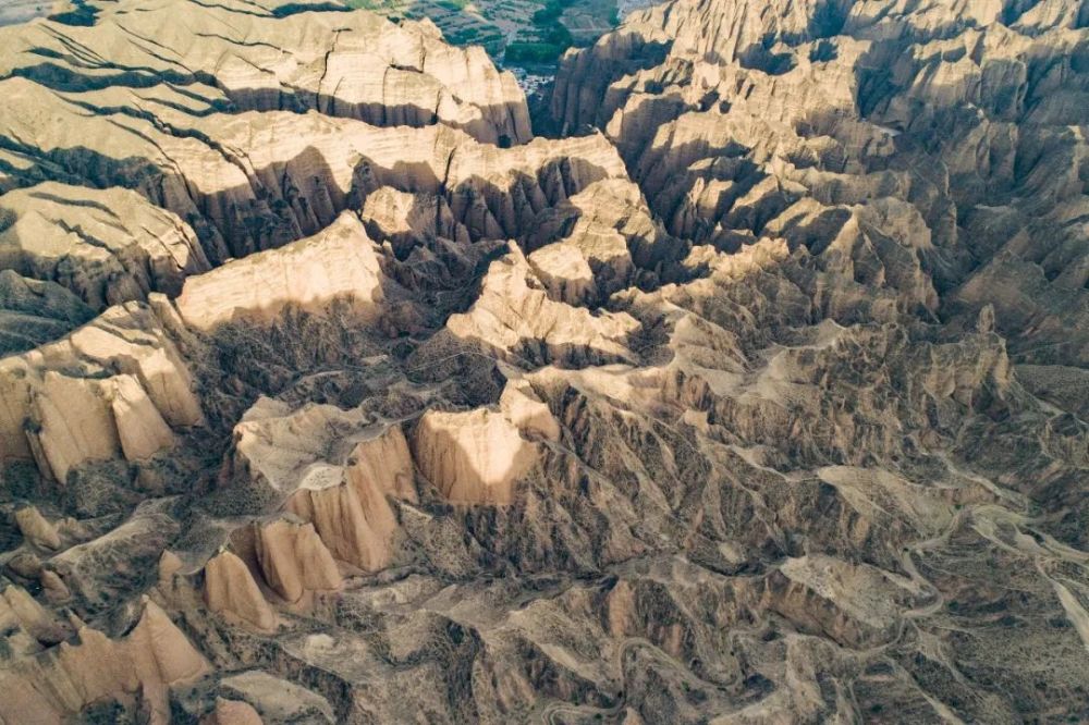 景泰县GDP_官渡之战后,曹操为什么在河北邺城建铜雀台(3)