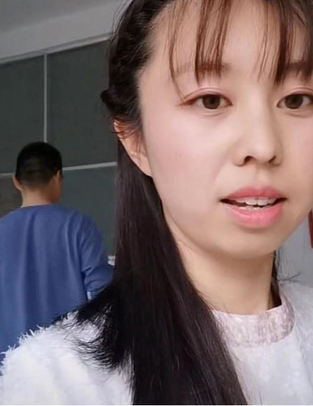 "错换人生"最新消息,郭威公开3个好消息,许妈妈感动不