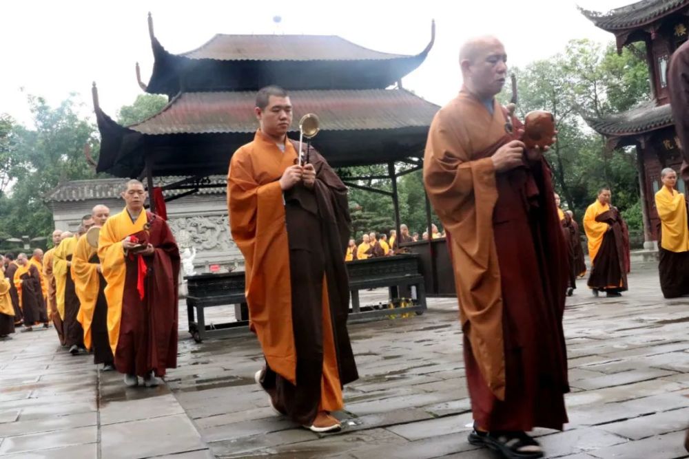 重庆华岩寺为吴孟超,袁隆平院士举行超度法会