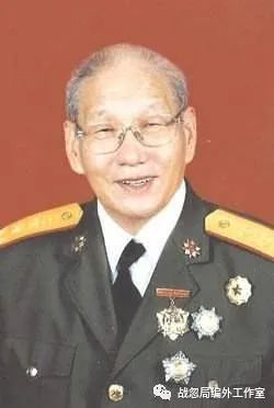 了1988年9月实行新军衔制时,有许多仍在位的开国大校终于圆了"将军梦"