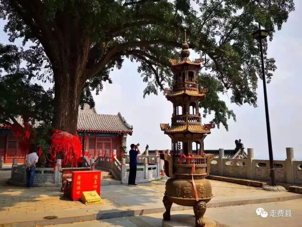 走进费县巨龙山景区