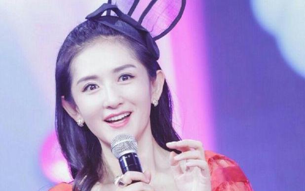 谢娜情敌段曦,曾和张杰同居五年,被传扇谢娜耳光,谢娜拒绝同台