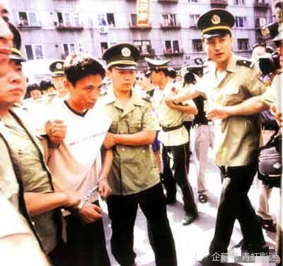 刘涌被抓捕归案以上就是在沈阳横行多年的"黑道霸主"刘涌覆灭纪实