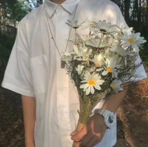 真人男生头像:简单的喜欢最长远,懂你的人最温柔