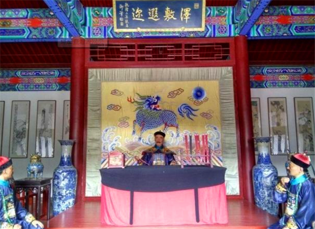 杭州知府大人相当于现在什么官[杭州知府相当于几品]