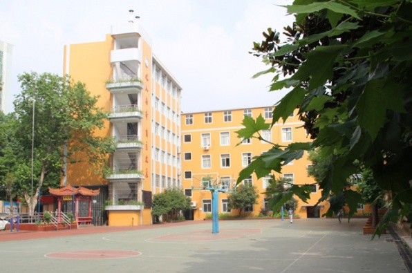 解放中学