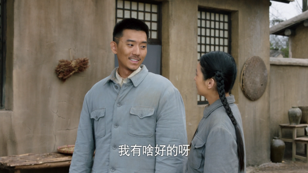 丑子冈在万寿寺迎接托儿所的到来,带孩子们参观新家.