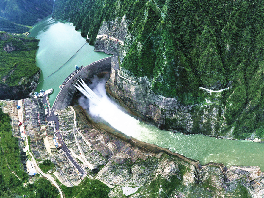中国筹划一大型水电基地:建23座水电站,将雅砻江"从头