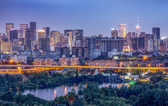 2021年成都经济总量_2021年成都地铁线路图