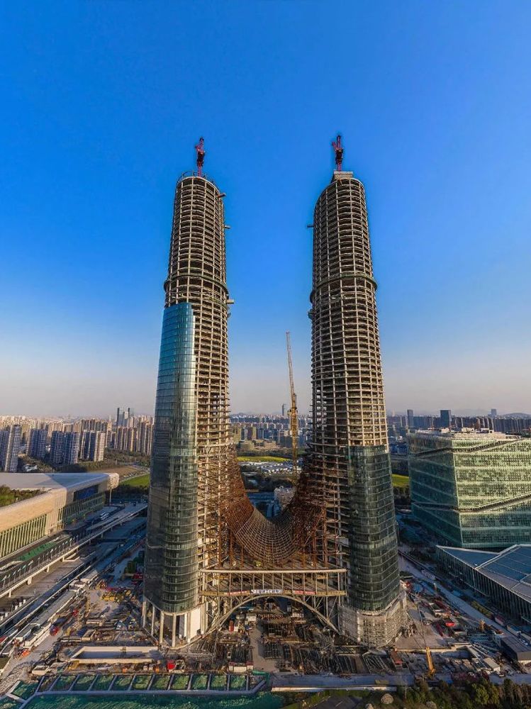 杭州在建中的第一高楼最新实景照,预计2022年竣工
