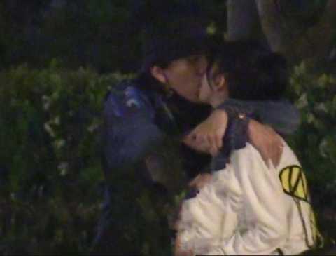 王大陆新恋情曝光,与蔡卓宜街头甜蜜拥吻数次,兄妹变情侣啊