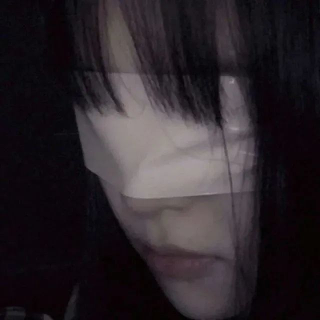 粉丝求图:0526微丧系真人女头