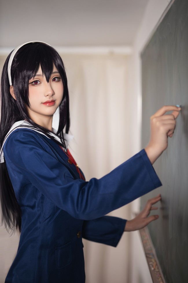 cos:霞之丘诗羽cos正片@爱蜜,快来和学姐一起学习吧