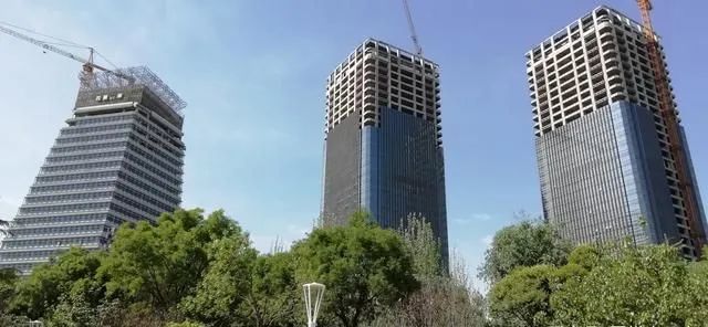 西安最大的烂尾楼开始复工!就在浐灞,配套商业已建成