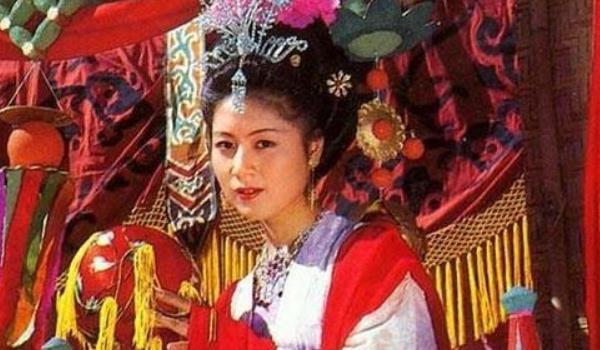 唐僧的母亲被强盗霸占18年,其父作为大唐丞相,为何不去救她?