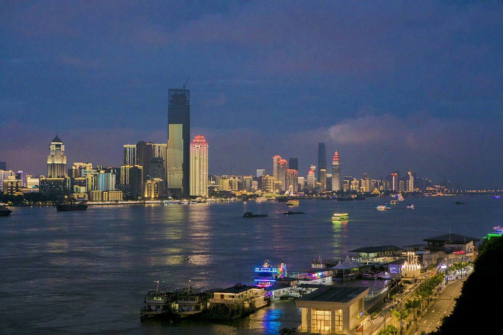 实拍武汉两江四岸城市夜景