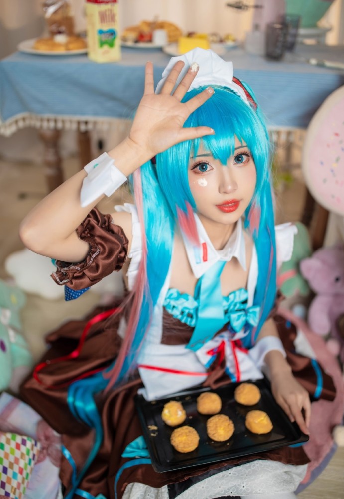 初音未来巧克力甜心cos正片