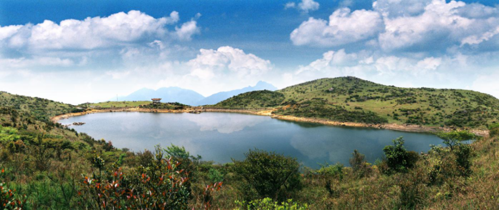 山深民气朴,秋近谷风凉——潮汕地区第一高峰凤凰山