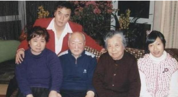 国家一级演员张山:为妻子放下事业,和陈佩斯有不为人