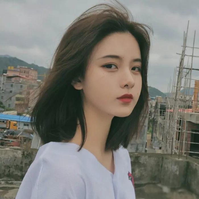 优质女头:短发 气质 女生头像